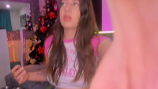 Snapshot of zoe_kittylove chatting on 11.20.25 zoe kittylove online show from 11.20.25