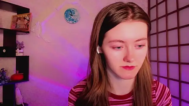 KateCuddle online show from 12.11.24