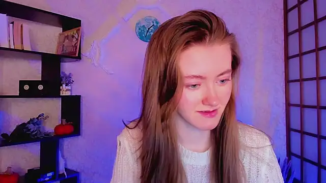 KateCuddle online show from 12.24.24