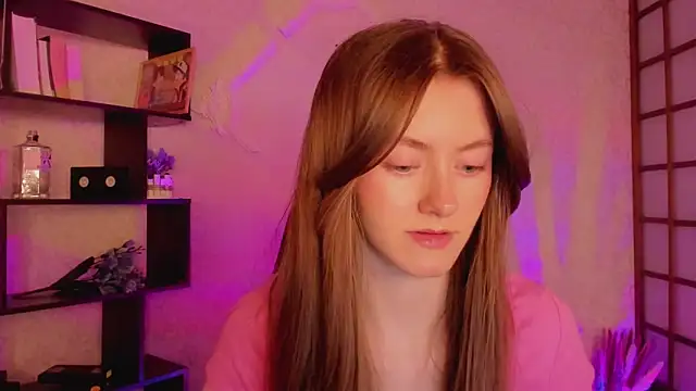 KateCuddle online show from 01.31.25