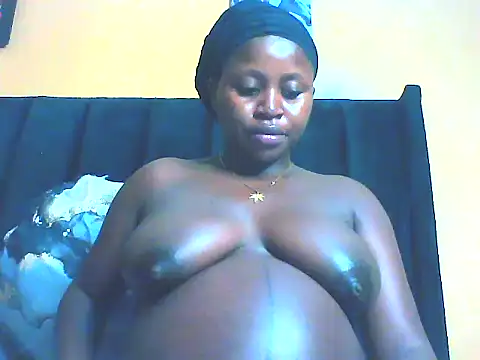 Snapshot of EboniesBelle chatting on 06.22.26 EboniesBelle online show from 06.22.26