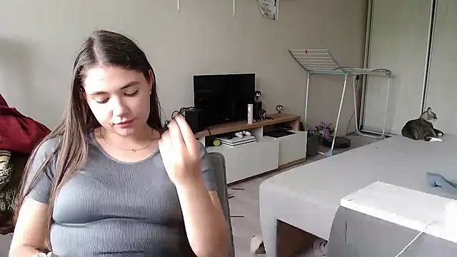 Snapshot of delightful_sofi chatting on 05.14.26 delightful sofi online show from 05.14.26