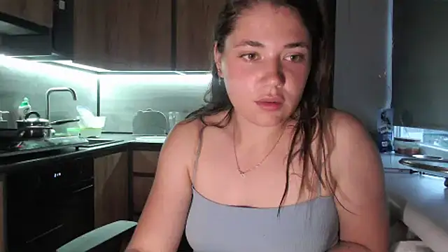 Snapshot of delightful_sofi chatting on 05.17.26 delightful sofi online show from 05.17.26