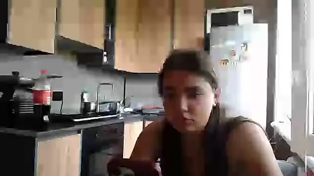 Snapshot of delightful_sofi chatting on 06.17.26 delightful sofi online show from 06.17.26