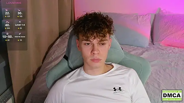 Snapshot of cute_thomas chatting on 11.06.25 cute thomas online show from 11.06.25