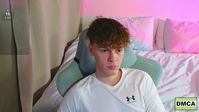 Snapshot of cute_thomas chatting on 11.12.25 cute thomas online show from 11.12.25