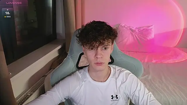 cute thomas online show from 05.06.26