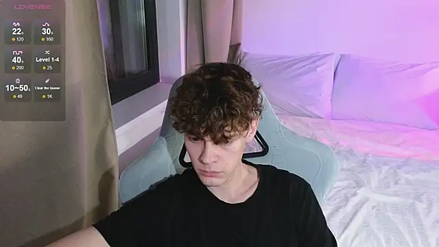 cute thomas online show from 05.16.26