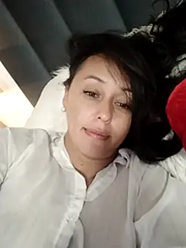 Snapshot of SaharaGarcia__ chatting on 06.19.26 SaharaGarcia online show from 06.19.26