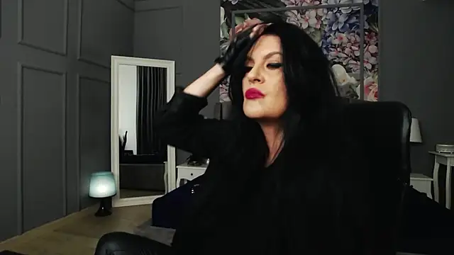 Snapshot of DomMelissaW chatting on 01.09.25 DomMelissaW online show from 01.09.25