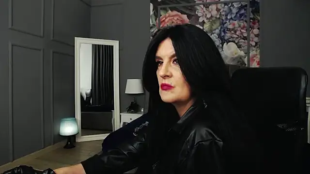 Snapshot of DomMelissaW chatting on 01.22.25 DomMelissaW online show from 01.22.25