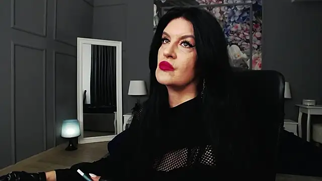 Snapshot of DomMelissaW chatting on 01.27.25 DomMelissaW online show from 01.27.25