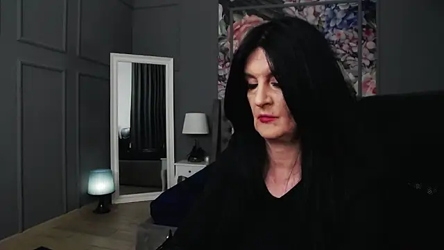 Snapshot of DomMelissaW chatting on 02.15.25 DomMelissaW online show from 02.15.25