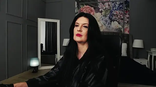 Snapshot of DomMelissaW chatting on 02.22.25 DomMelissaW online show from 02.22.25