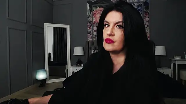 Snapshot of DomMelissaW chatting on 03.06.25 DomMelissaW online show from 03.06.25