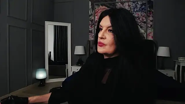 Snapshot of DomMelissaW chatting on 03.19.25 DomMelissaW online show from 03.19.25