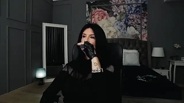 Snapshot of DomMelissaW chatting on 09.08.25 DomMelissaW online show from 09.08.25