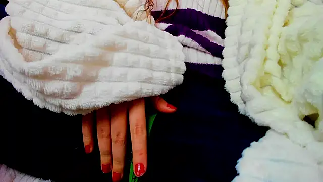 Snapshot of Persephoni chatting on 02.03.25 Persephoni online show from 02.03.25