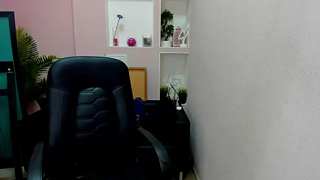 Snapshot of Persephoni chatting on 01.11.26 Persephoni online show from 01.11.26