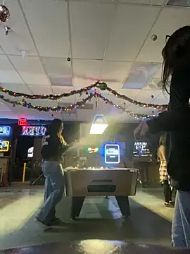 LeaGambit   online show from 12.20.24