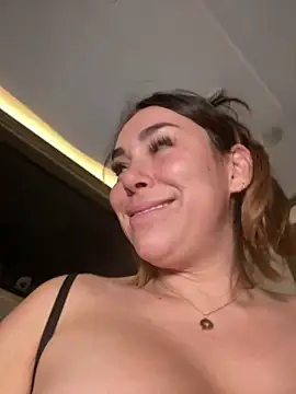 LeaGambit   online show from 02.04.25