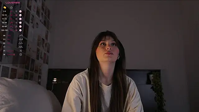 Snapshot of itssophiie chatting on 10.03.25 itssophiie online show from 10.03.25