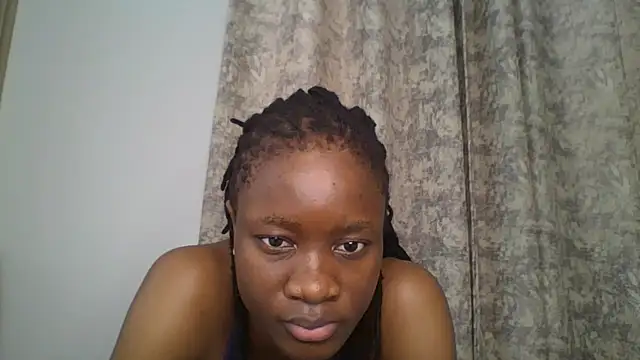 Snapshot of sweet_sassy_ chatting on 11.03.25 sweet sassy online show from 11.03.25