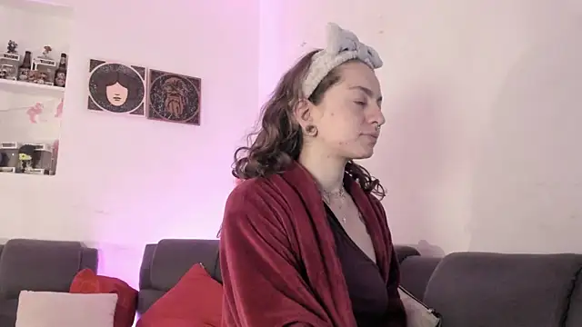 Agathaks online show from 04.25.26