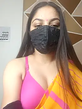 Snapshot of _desigori chatting on 01.01.25 desigori online show from 01.01.25