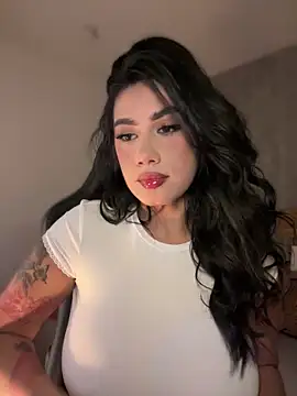 Snapshot of clarachanelricek chatting on 02.27.25 clarachanelricek online show from 02.27.25