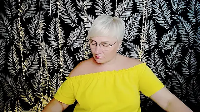 Snapshot of Olivia_playful chatting on 06.18.26 Olivia playful online show from 06.18.26