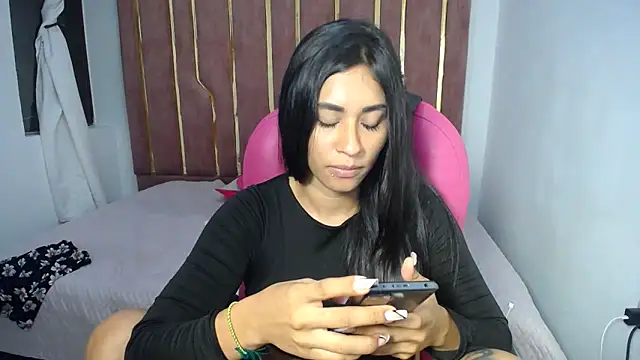 Snapshot of Chanel-24 chatting on 02.19.25 Chanel-24 online show from 02.19.25
