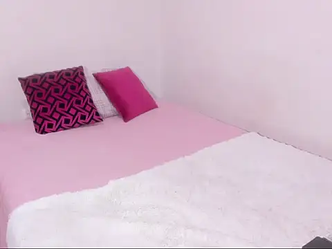 sarasweet 4 online show from 09.30.25