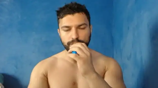 Snapshot of alex_blu chatting on 06.13.26 alex blu online show from 06.13.26