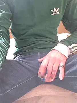 Snapshot of eddouxxx78 chatting on 09.20.25 eddouxxx78 online show from 09.20.25