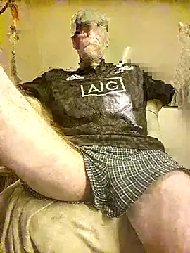 Snapshot of eddouxxx78 chatting on 02.26.26 eddouxxx78 online show from 02.26.26