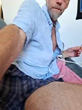 Snapshot of eddouxxx78 chatting on 06.24.26 eddouxxx78 online show from 06.24.26
