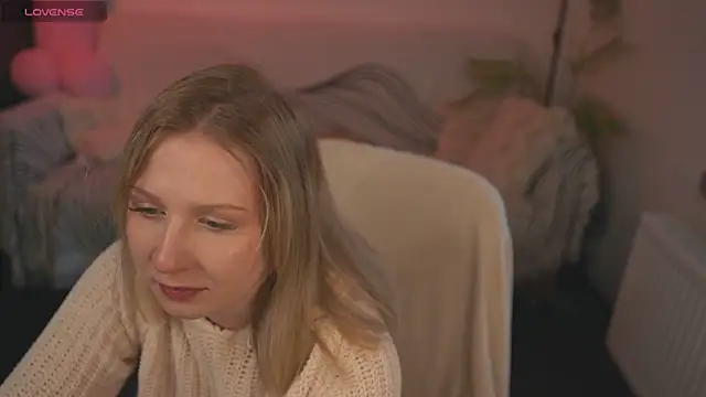  Killer Smile  online show from 02.14.25