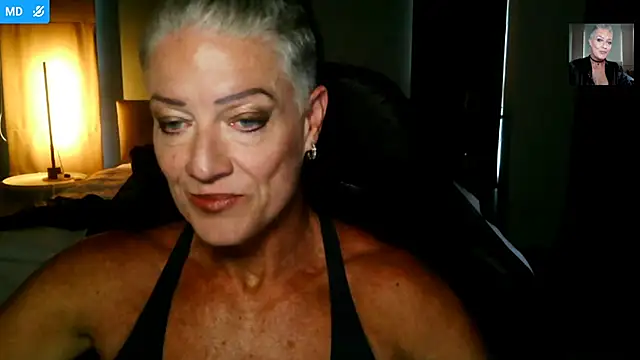 Snapshot of Devon2020 chatting on 03.18.26 Devon2020 online show from 03.18.26