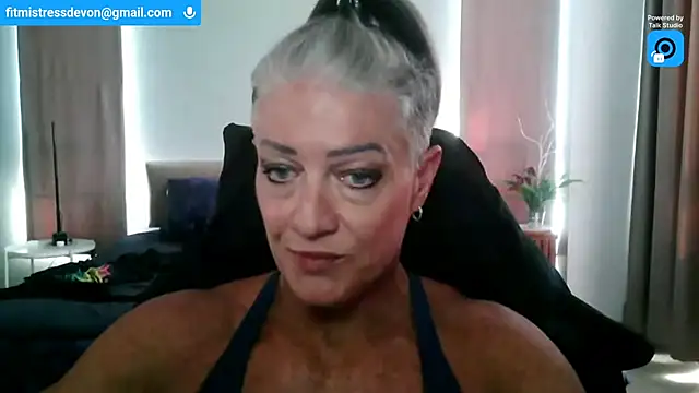 Snapshot of Devon2020 chatting on 03.21.26 Devon2020 online show from 03.21.26