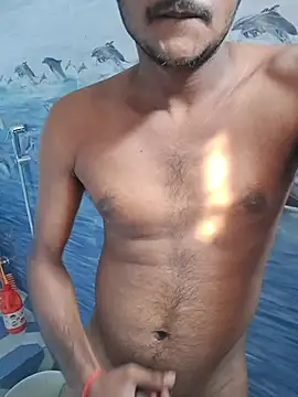 Snapshot of Itsdesi_boy chatting on 12.14.25 Itsdesi boy online show from 12.14.25