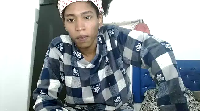 Snapshot of angelamarie1 chatting on 12.04.24 angelamarie1 online show from 12.04.24