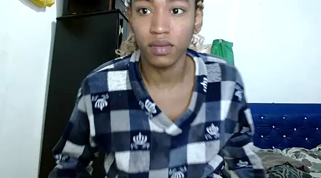 Snapshot of angelamarie1 chatting on 01.02.25 angelamarie1 online show from 01.02.25