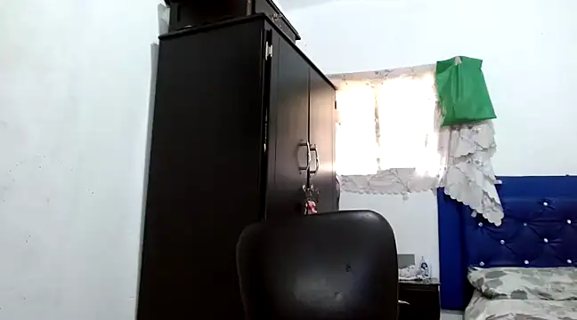 Snapshot of angelamarie1 chatting on 01.11.25 angelamarie1 online show from 01.11.25