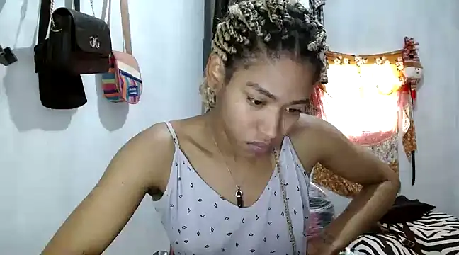 Snapshot of angelamarie1 chatting on 01.20.25 angelamarie1 online show from 01.20.25