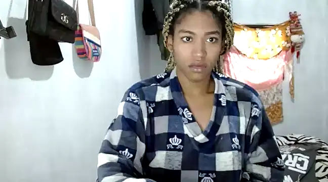Snapshot of angelamarie1 chatting on 02.06.25 angelamarie1 online show from 02.06.25