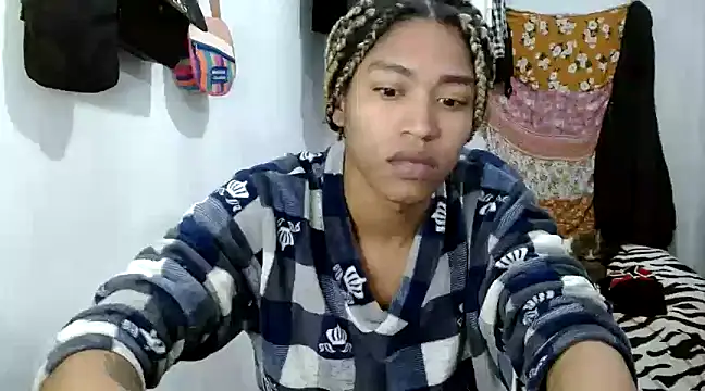 Snapshot of angelamarie1 chatting on 02.21.25 angelamarie1 online show from 02.21.25