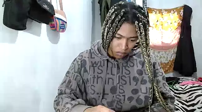 Snapshot of angelamarie1 chatting on 02.24.25 angelamarie1 online show from 02.24.25
