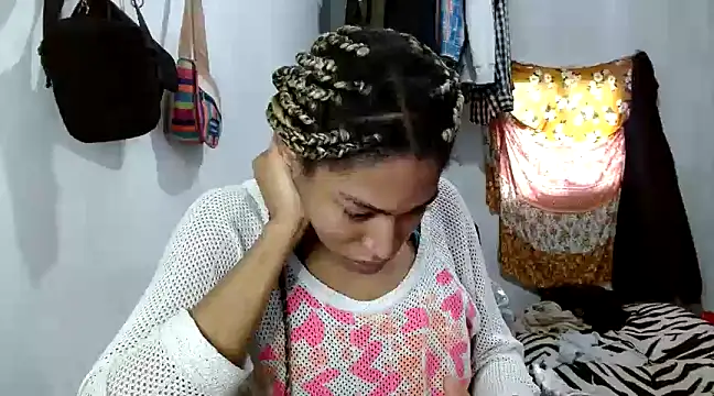 Snapshot of angelamarie1 chatting on 02.27.25 angelamarie1 online show from 02.27.25