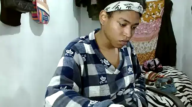 Snapshot of angelamarie1 chatting on 03.14.25 angelamarie1 online show from 03.14.25